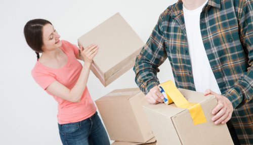Local moving help for Greenwich apartments and houses