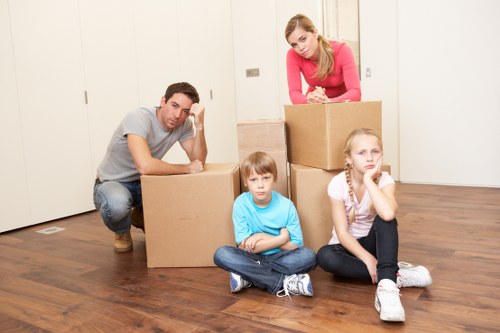 Truck hire support for domestic and business removals in Greenwich